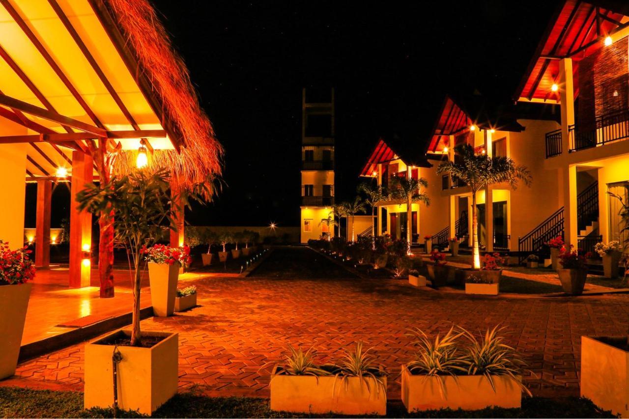 Avonil Resort Yala Tissamaharama Exterior photo