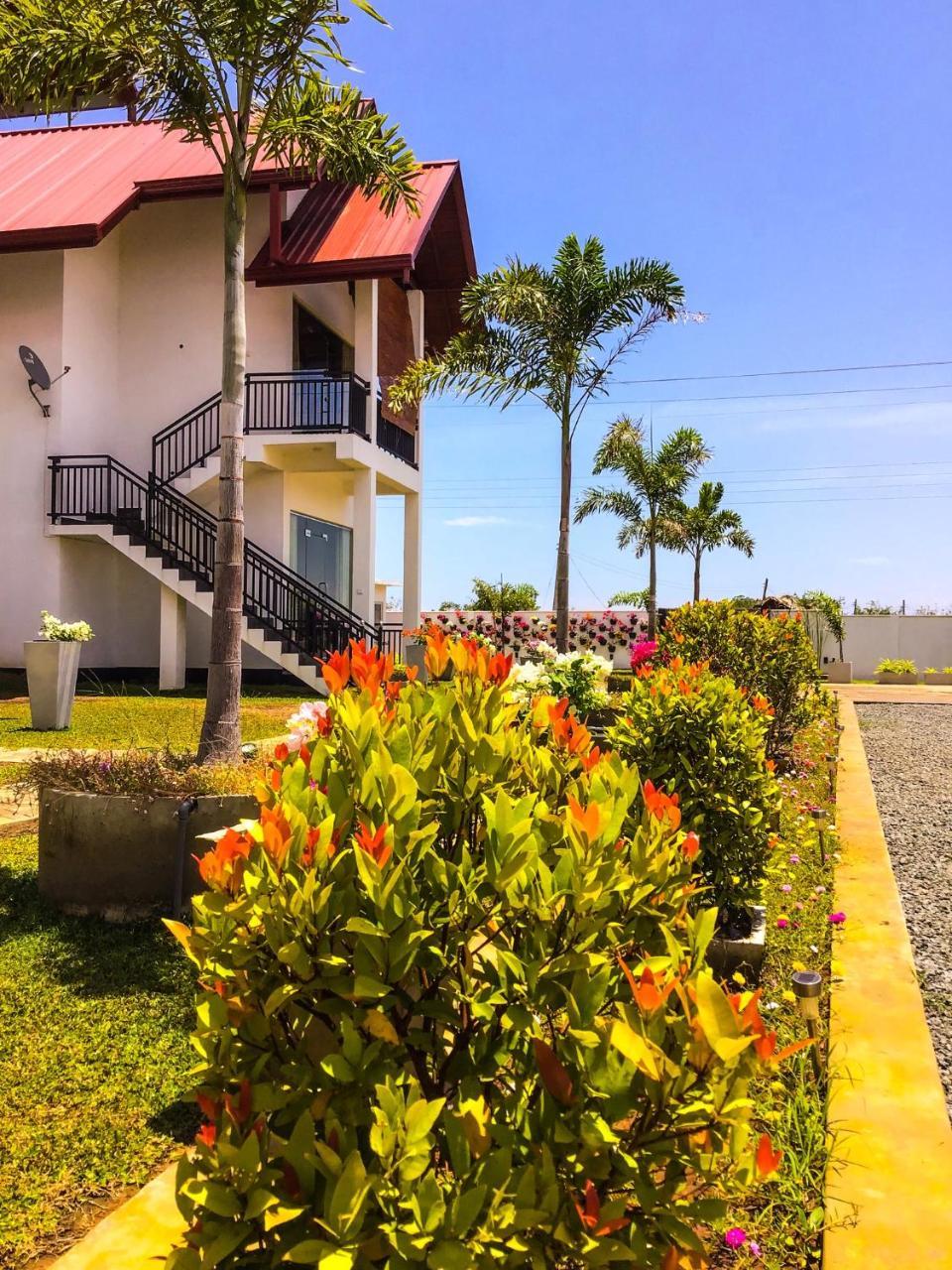 Avonil Resort Yala Tissamaharama Exterior photo